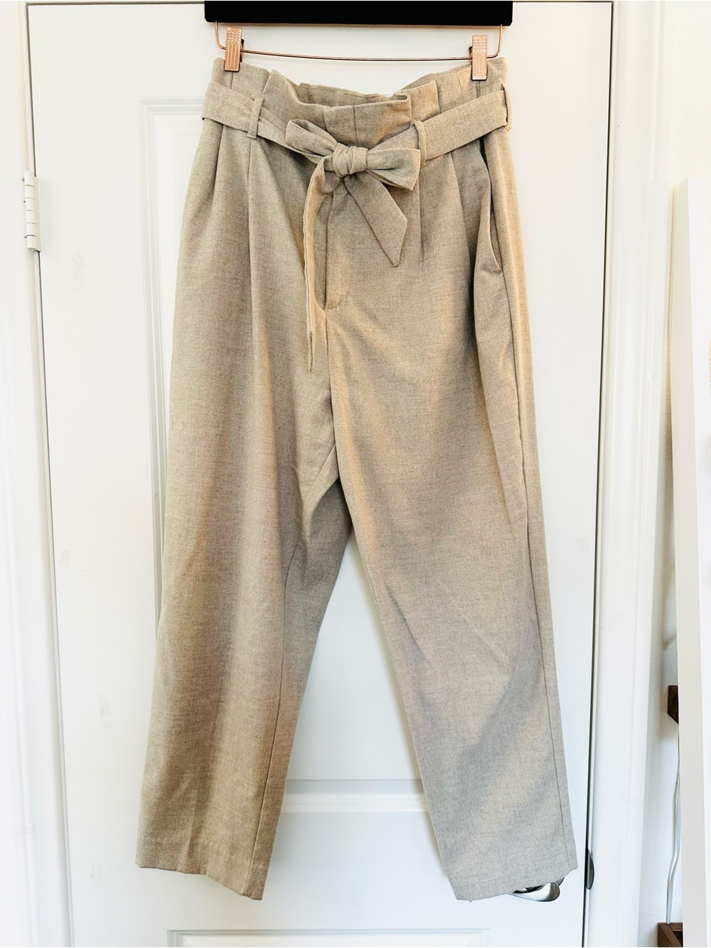 H&M Beige Paperbag Tie Waist Warm Soft Trousers Fall Winter Size 10
